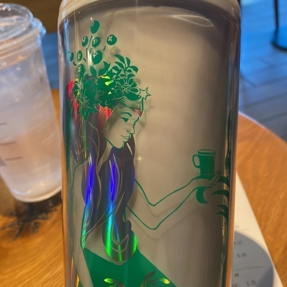 Starbucks really pretty